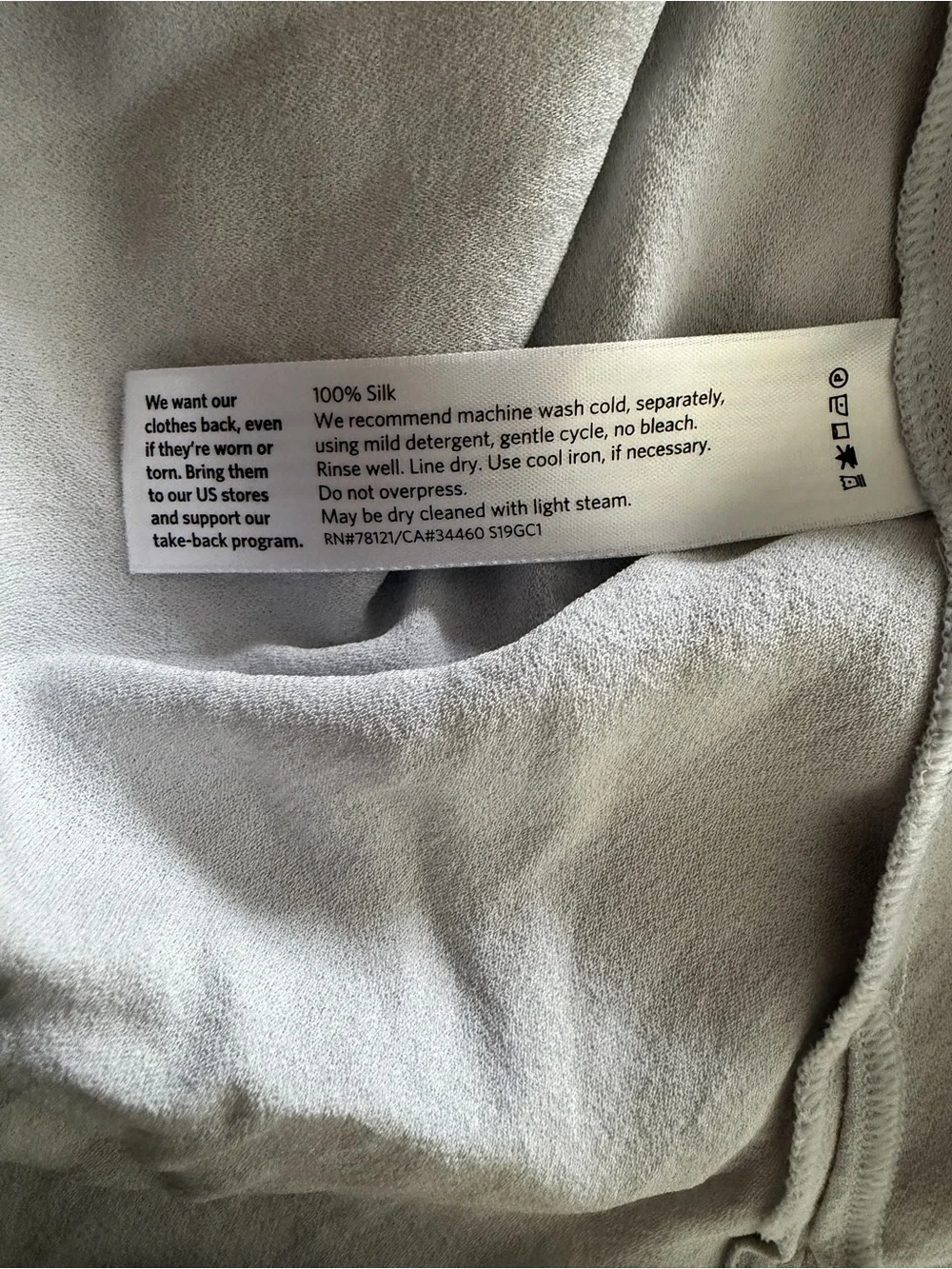 Eileen Fisher System 100% Silk Size XLarge Light Gray Top 3/4 Sleeves Crew Neck
